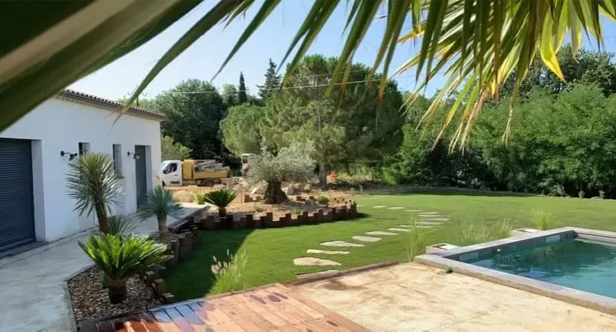 Gazon naturel à Cessenon-sur-Orb